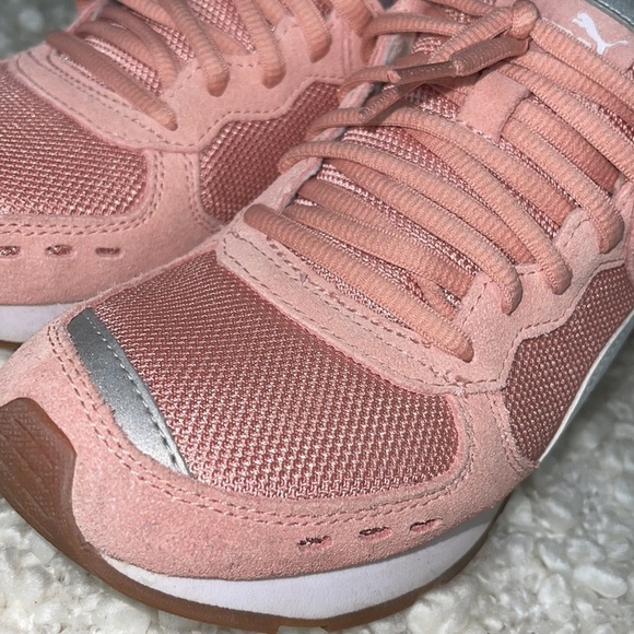 Puma Sneakers Size 7.5 - Picture 7 of 12